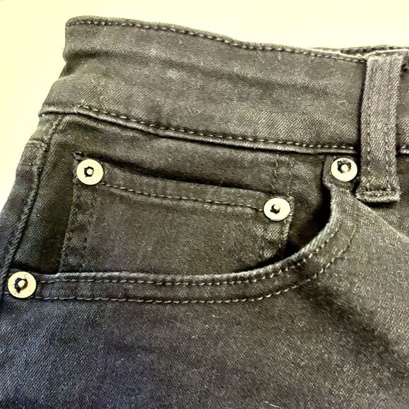 American Eagle MIDI Denim Shorts Frayed Hem Black Next Level Stretch - Picture 3 of 12